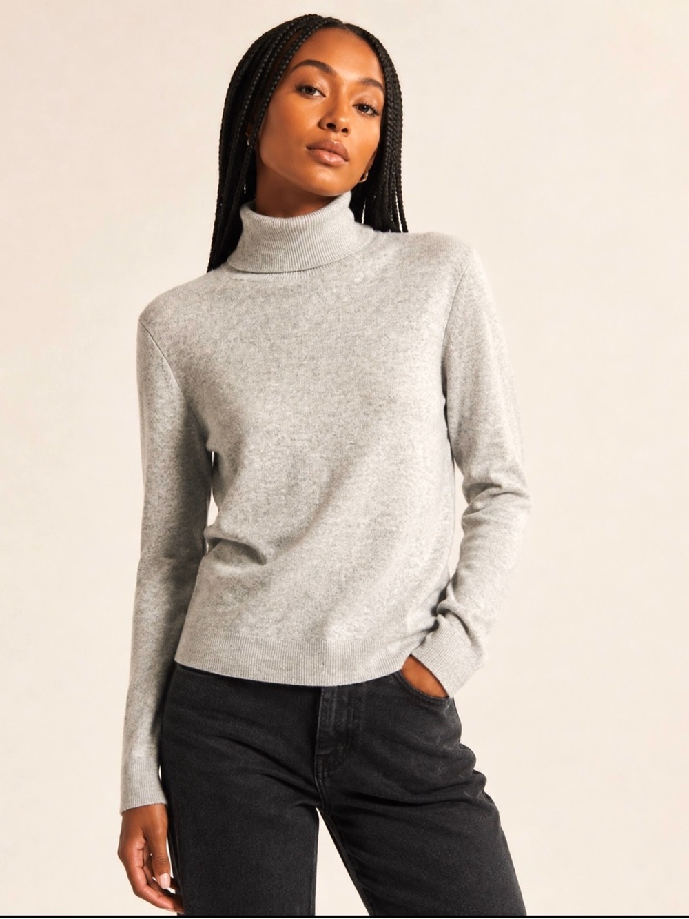 Uniqlo 100% Cashmere Light Gray Turtleneck Sweater elevated basic soft classic